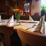 Aschauer Hof Z'fritzn فندق